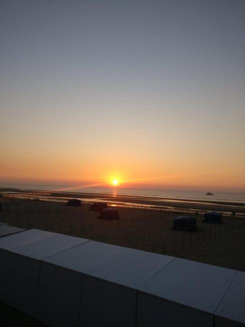 Greenfee Vakantieappartement De Haan Esterno foto